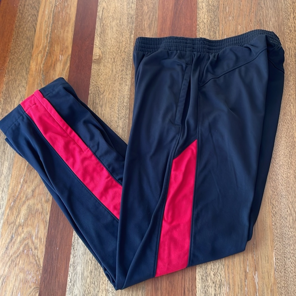 Sweatpants - Picture 3 of 11